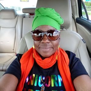 Meet your Posher, Sarina